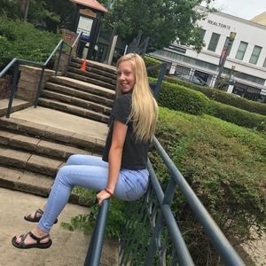 Meet your Posher, Savannah